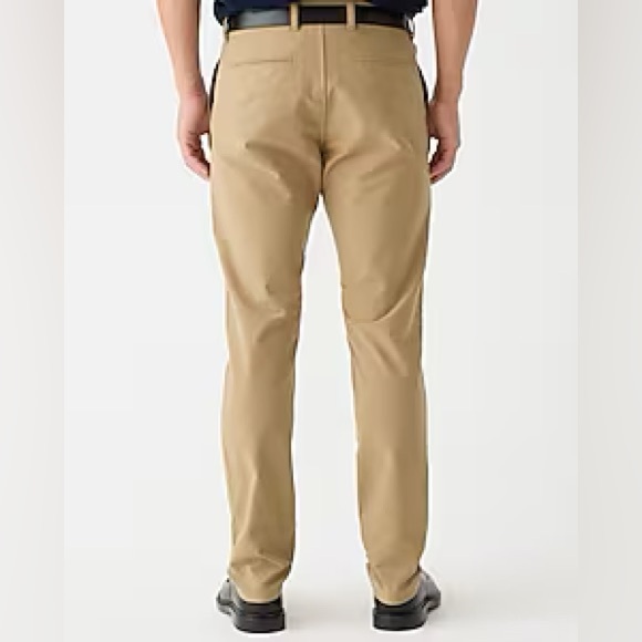 J.CREW: BEST SELLER
484 Slim-fit midweight tech pant 30/30 - Picture 3 of 11